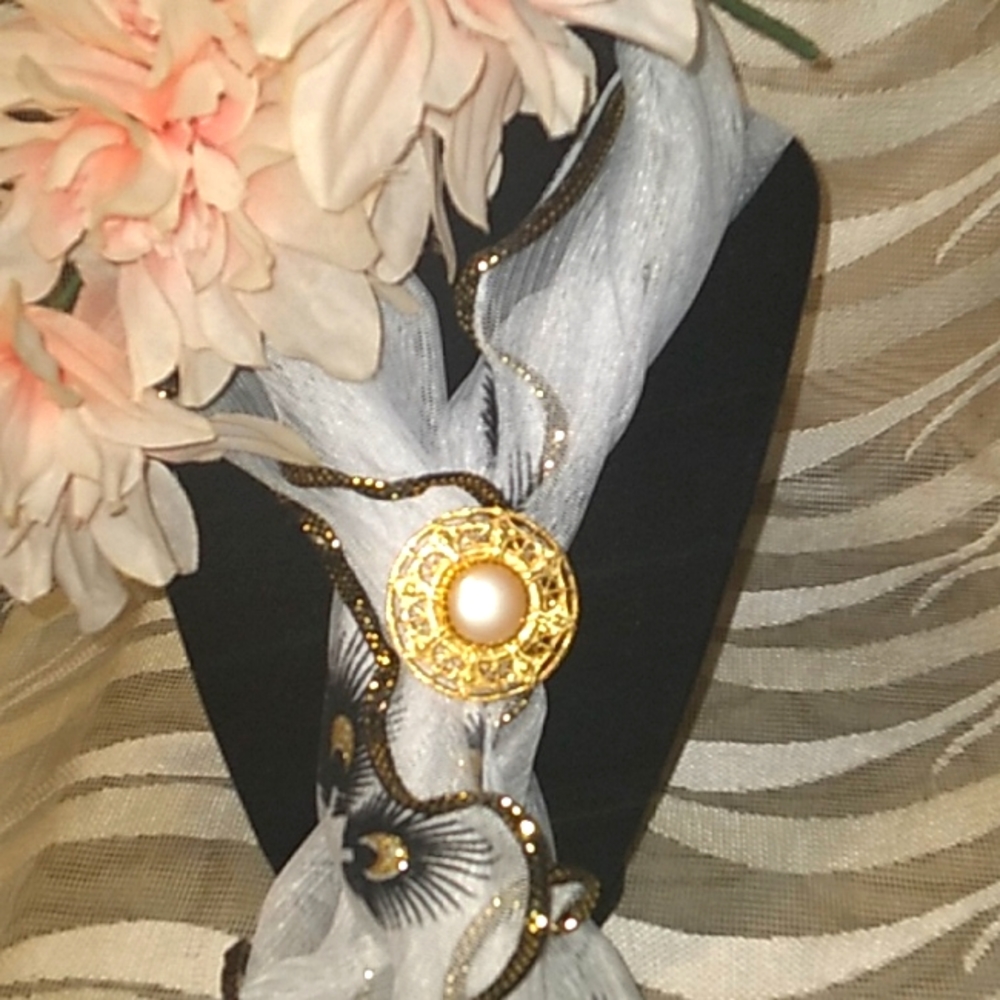 Beautiful Scarf Clip